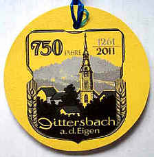 die Festplakette zum Jubil&auml;um von Dittersbach auf dem Eigen