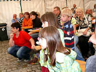 Spannung und Begeisterung im Festzelt